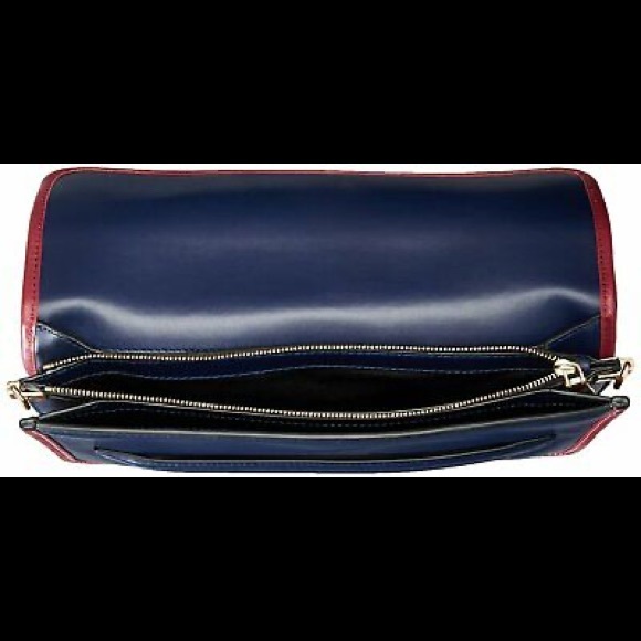 Marc Jacobs Leather Madison Large Shoulder Bag in Midnight Blue with Strap - Picture 15 of 16